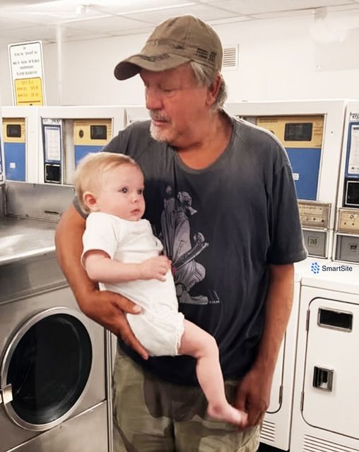 A Stranger Offered to Hold My Grandson at the Laundromat — What He Did Next Made My Heart Stop